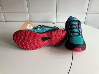 Zapatillas IZAS Talla 38 Nuevas