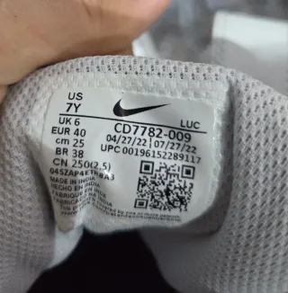 Zapatillas Nike Mujer Blancas y Moradas