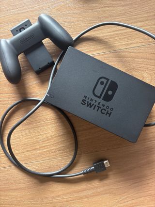 Nintendo Switch + Dock + 3 Juegos
