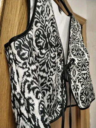 Chaleco estampado talla 44-46