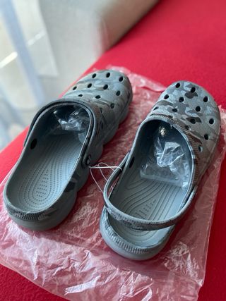 Zapatillas Crocs Camuflaje Gris