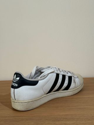 Zapatillas Adidas, modelo SUPERSTAR Mujer