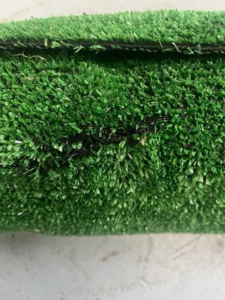 Césped artificial verde