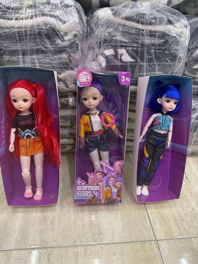 Muñecas Huntrix Grandes con Luz