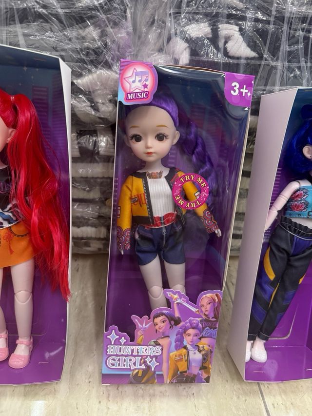 Muñecas Huntrix Grandes con Luz