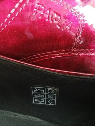 Zapatos charol rojos con lazo