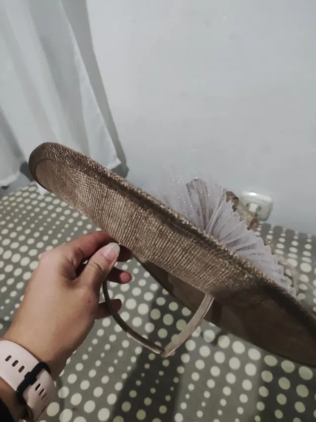 Pamela marrón y dorada