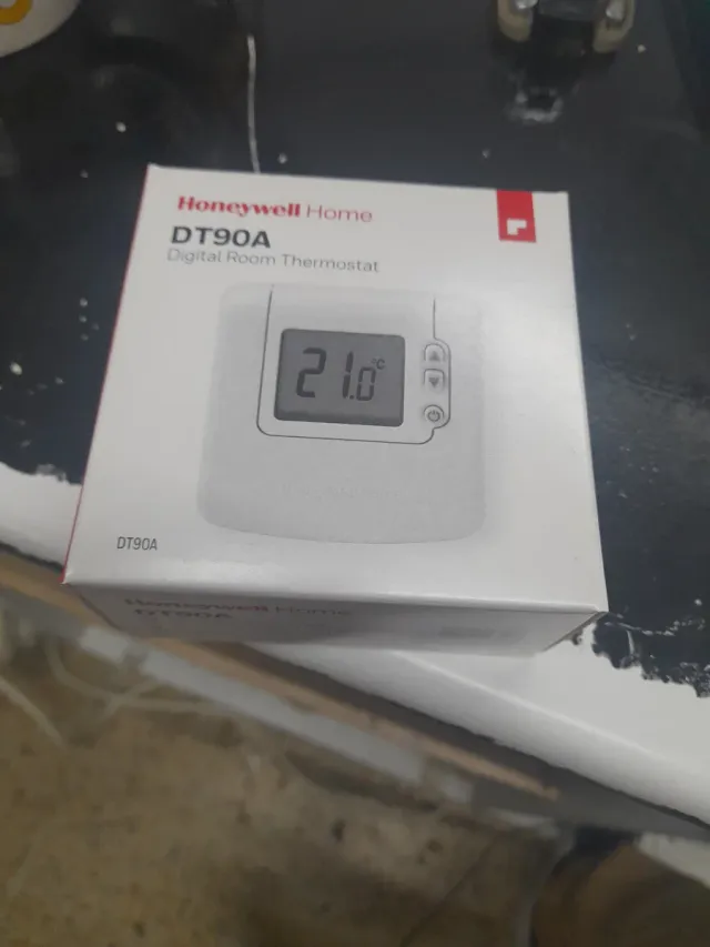 Termostato Honeywell Home DT90A