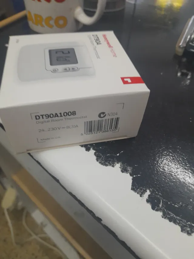 Termostato Honeywell Home DT90A