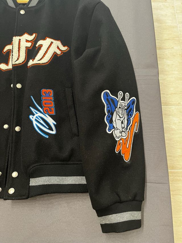 Chaqueta Varsity Off-White Negra