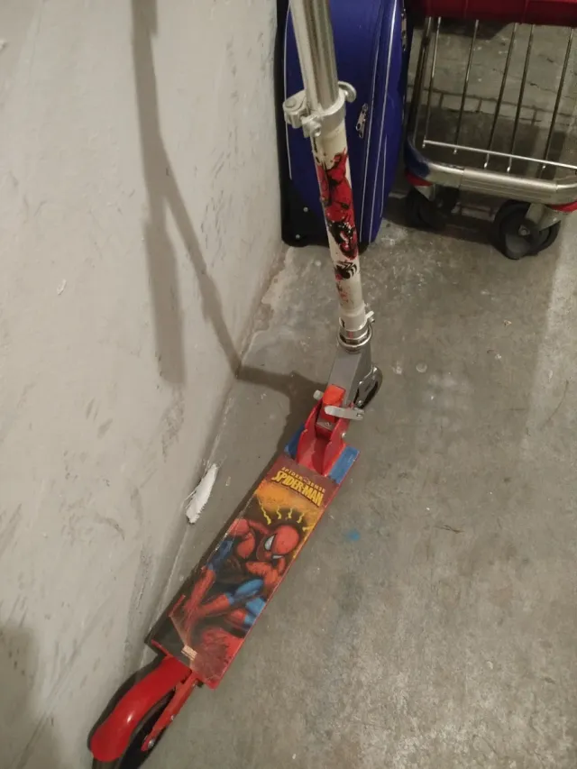 Patinete Spiderman