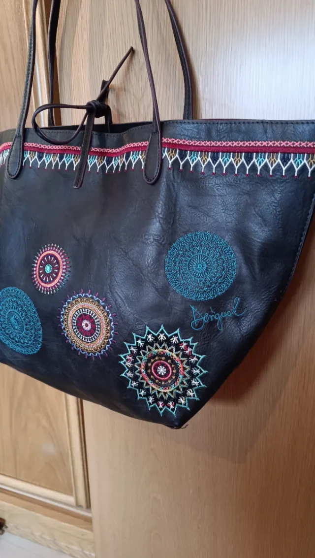 Bolso Desigual Marrón con Bordados Multicolor