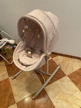 Mecedora para bebé color rosa