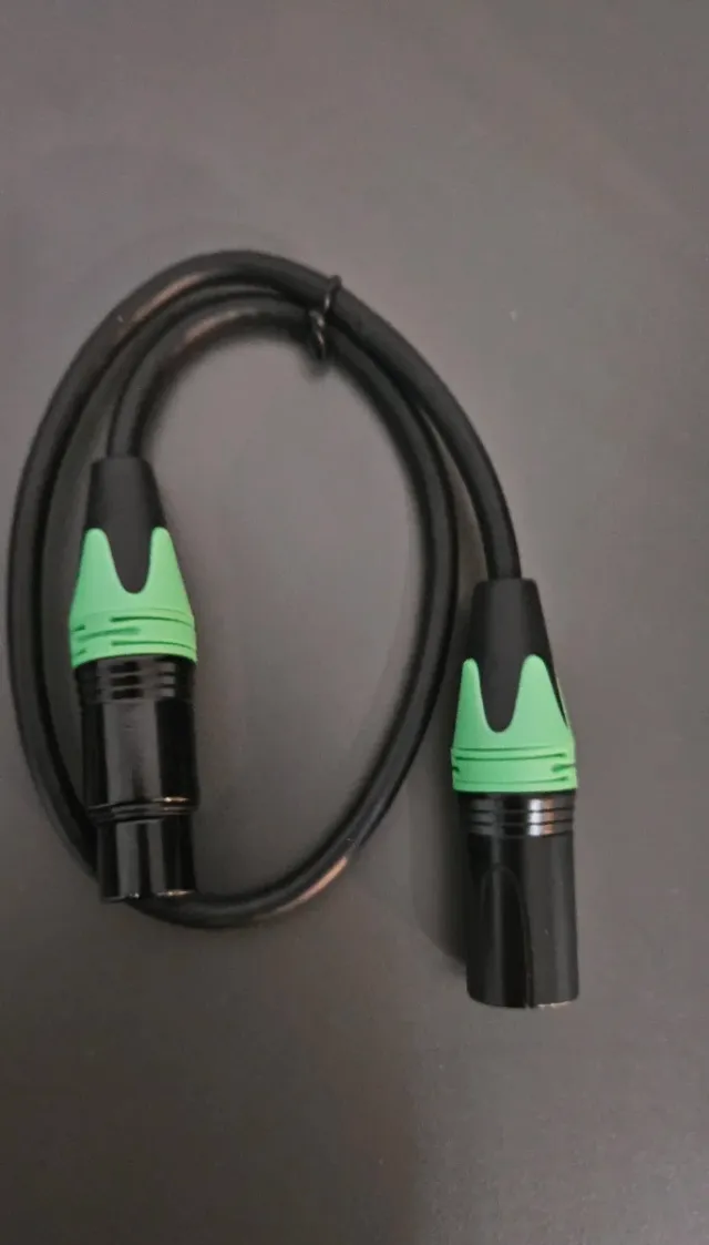 2 Cables XLR Negros con Conectores Verdes