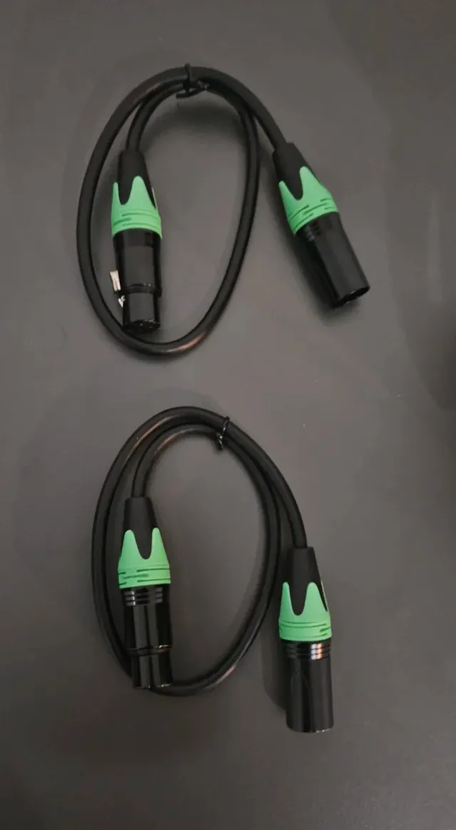 2 Cables XLR Negros con Conectores Verdes