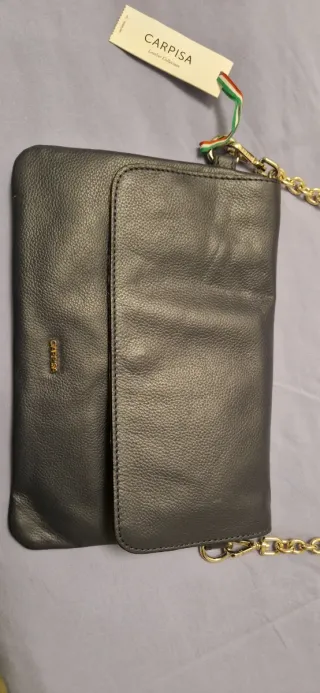 Borsa Carpisa blu con tracolla dorata