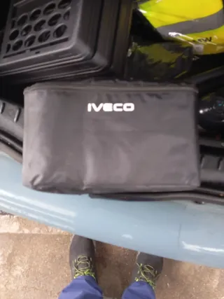 OFERTA!!!Kit antipinchazos Iveco sellador