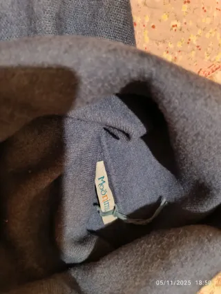 Precioso conjunto pantalón y jersey de punto azul