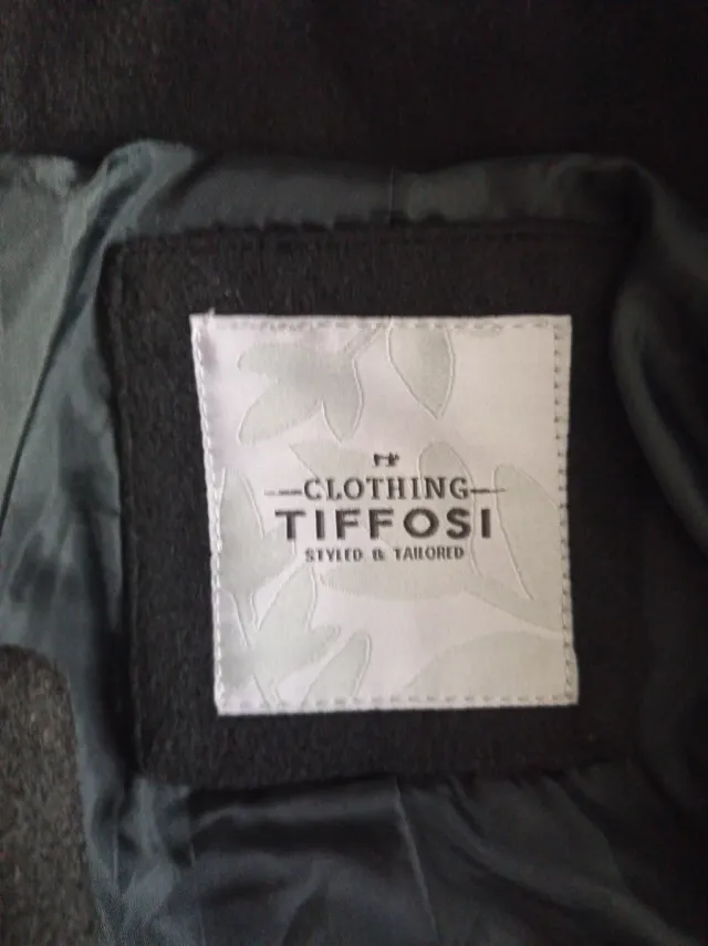 Lote 2 abrigos Tiffosi Talla S