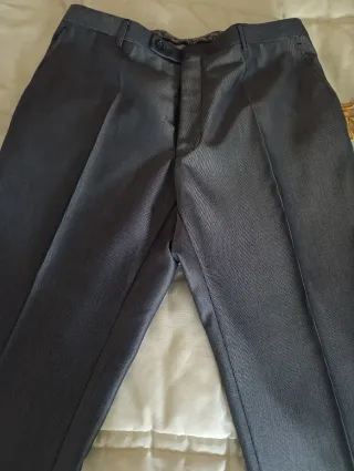 Traje de hombre gris