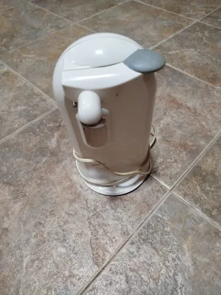 Abrelatas y afilador eléctrico Kenwood