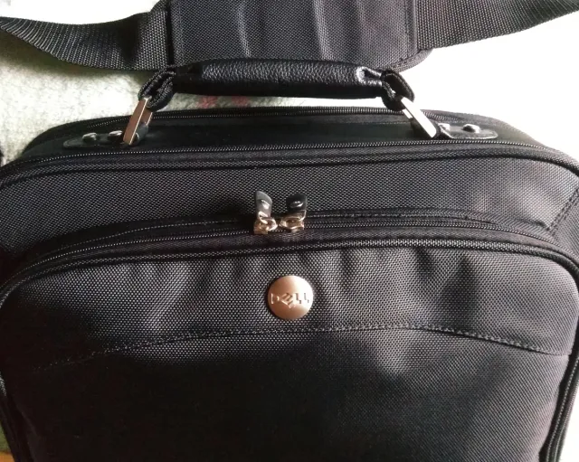 MALETÍN PARA PORTÁTIL Y TABLET