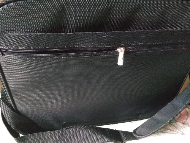 MALETÍN PARA PORTÁTIL Y TABLET