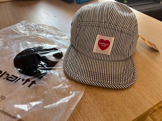Gorra Carhartt WIP Rayas Corazón