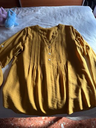 Blusa amarilla manga larga ocre