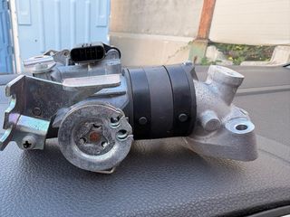 VENDO CORPO FARFALLATO HONDA SH 300