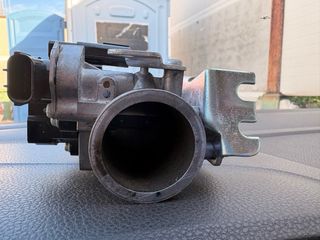 VENDO CORPO FARFALLATO HONDA SH 300