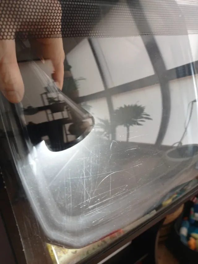 Acuario Fluval 57L con Mueble Negro