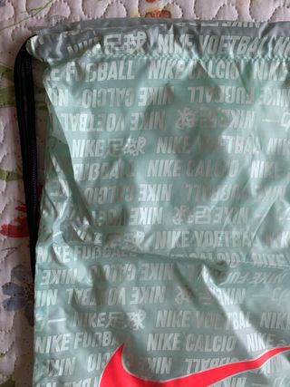 Bolsa Nike seafoam para zapatillas de futbol