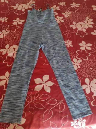 Mono deportivo mujer azul y blanco