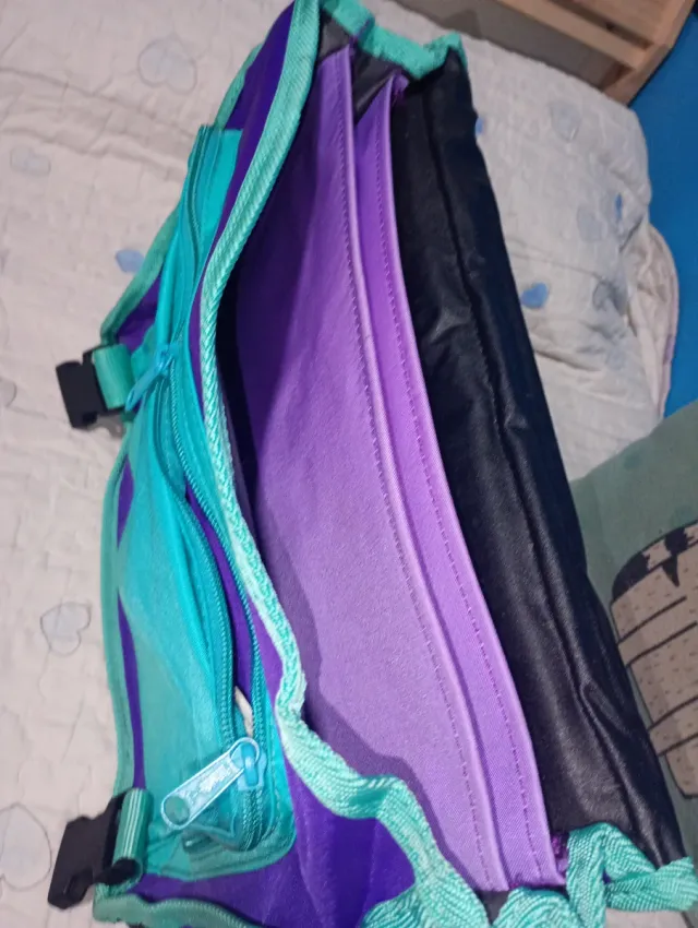 Mochila vintage morada y turquesa