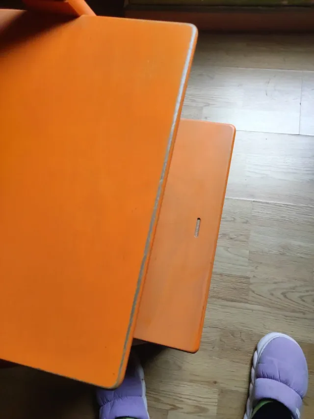 Trona evolutiva naranja