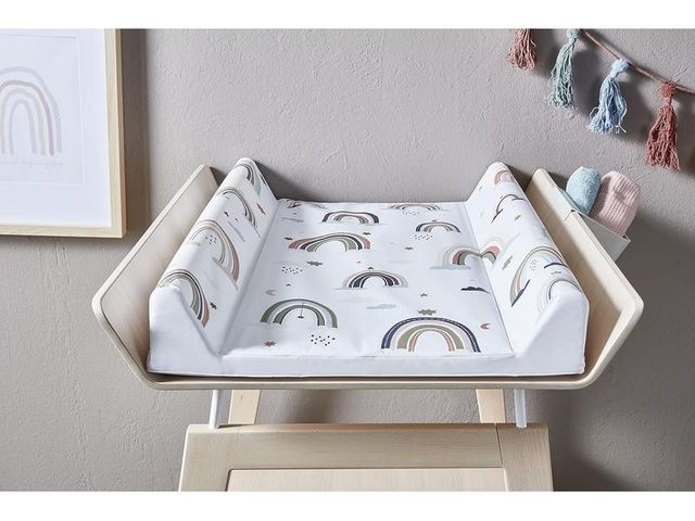 Cambiador de pañales bebe cuña