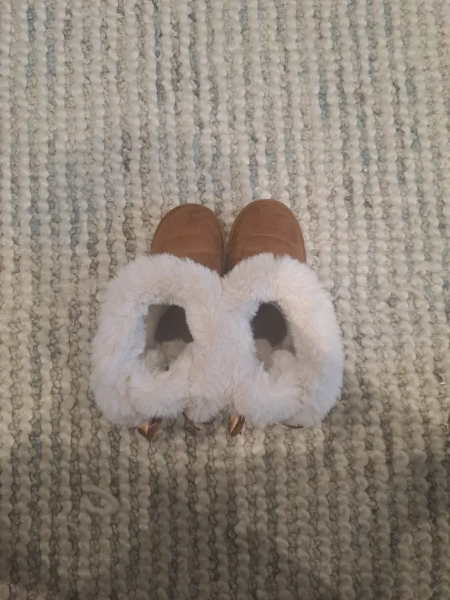 Botas niña Break&Walk marrones y blancas