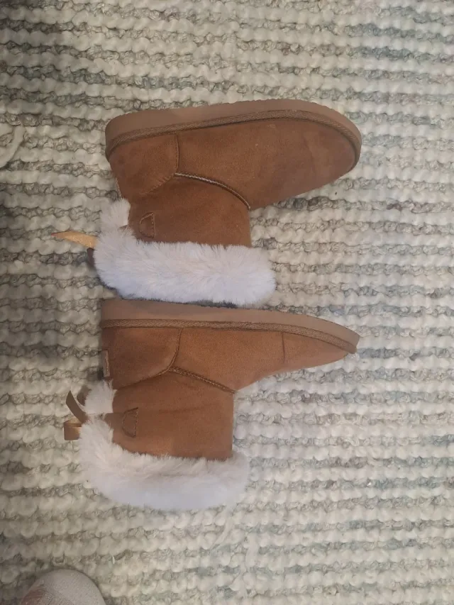 Botas niña Break&Walk marrones y blancas