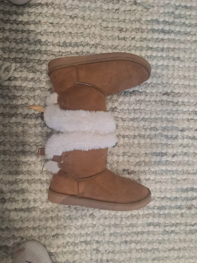 Botas niña Break&Walk marrones y blancas