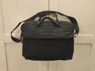 Maletín ejecutivo Brompton negro con anclaje