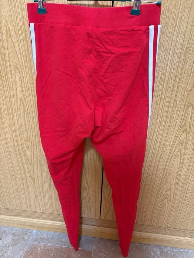 Mallas Adidas Essentials Cotton 3 Bandas Rojas