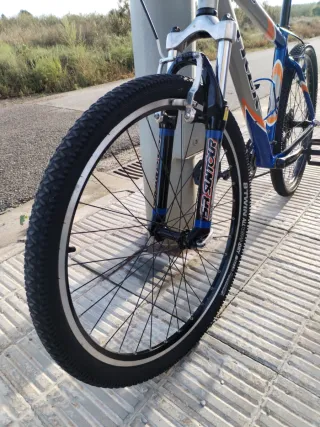 Bicicleta Trek 4700 M (26)