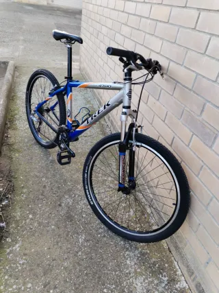 Bicicleta Trek 4700 M (26)