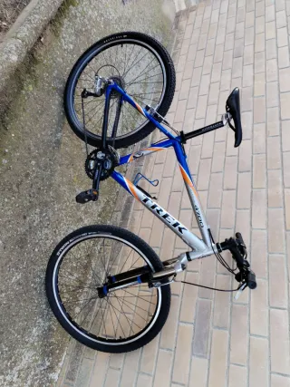 Bicicleta Trek 4700 M (26)