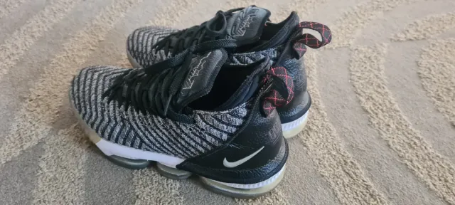 Nike LeBron Zapatillas Deportivas Hombre