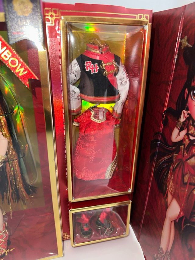 Rainbow High Lily Cheng Año del Tigre