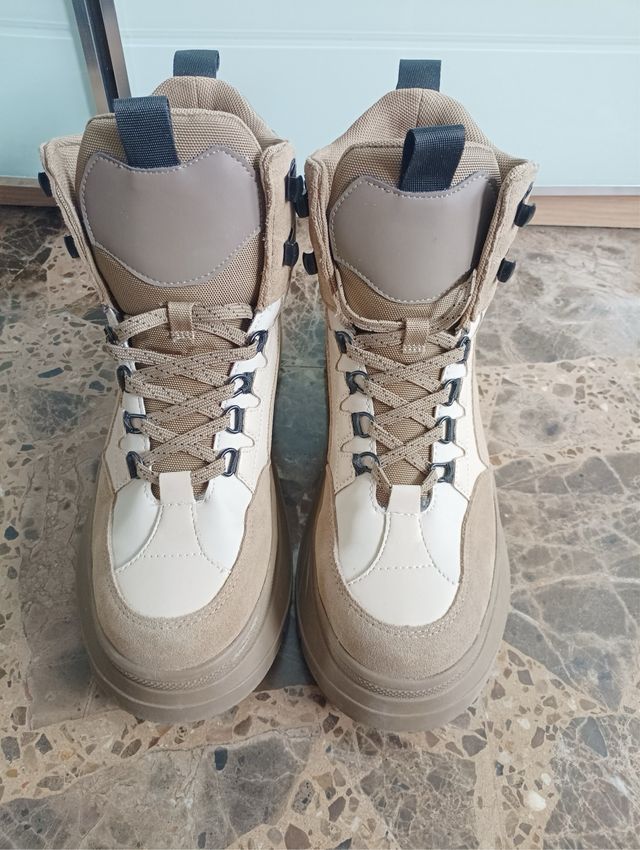 Botas Zara Beige y Marrón
