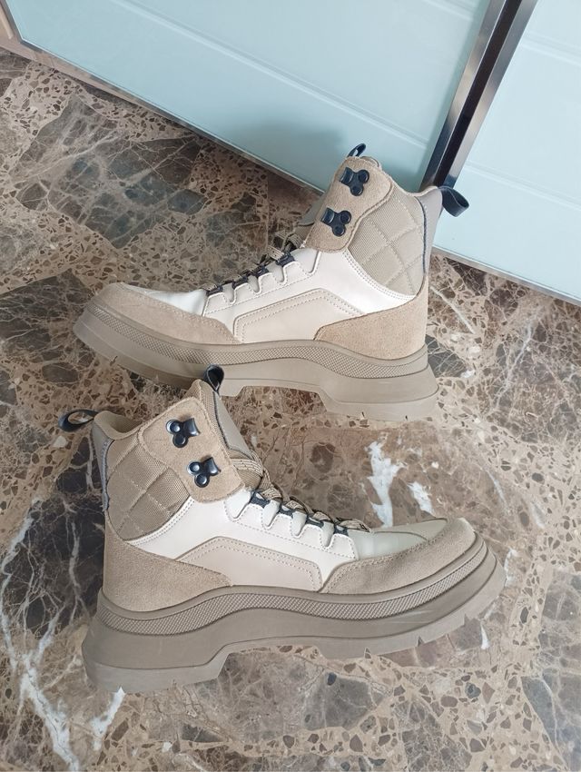 Botas Zara Beige y Marrón