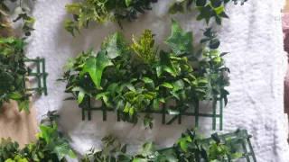 Adorno pared césped artificial flores